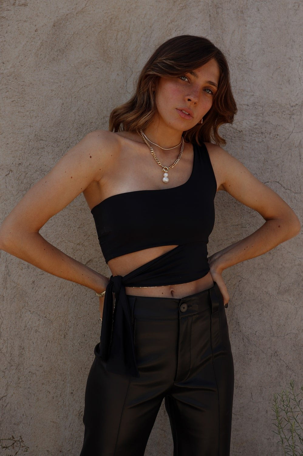 AZZU TOP NEGRO TOPS - Tienda Siete Mares
