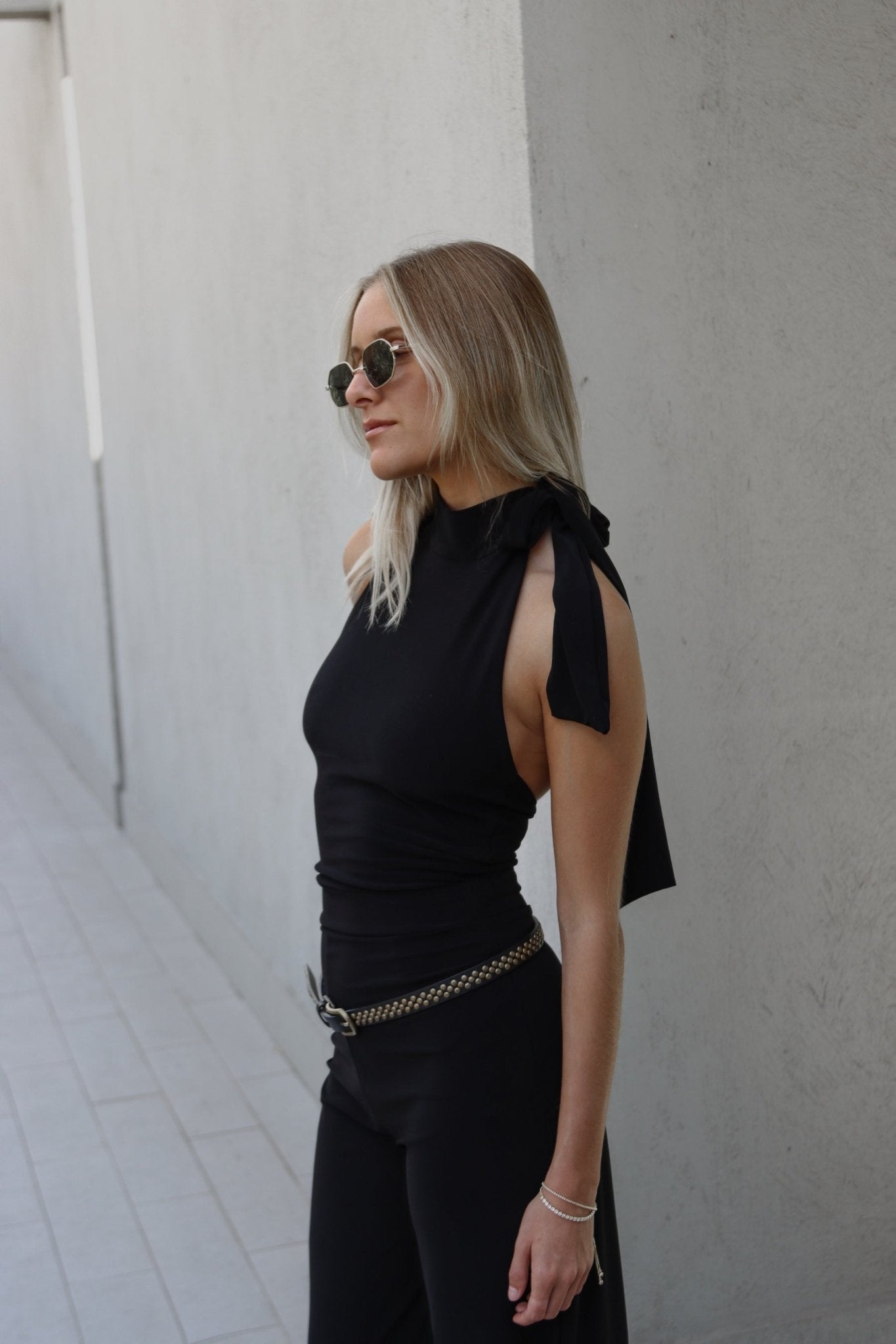 MARIANA TOP NEGRO TOPS - Tienda Siete Mares